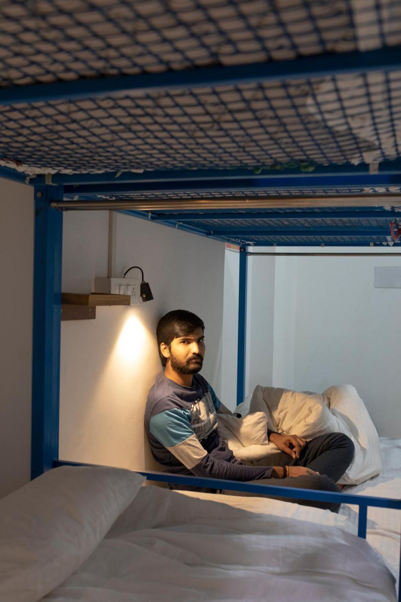 Live Free Hostel Varanasi Zimmer foto